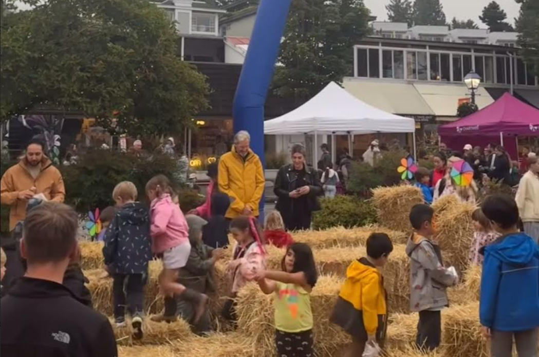 Dundarave Hoedown