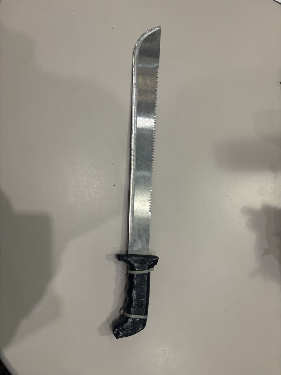 machete